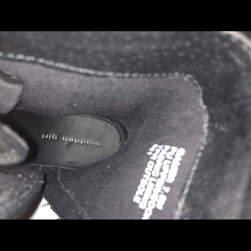 Black Steve Madden combat boots - Picture 3 of 3